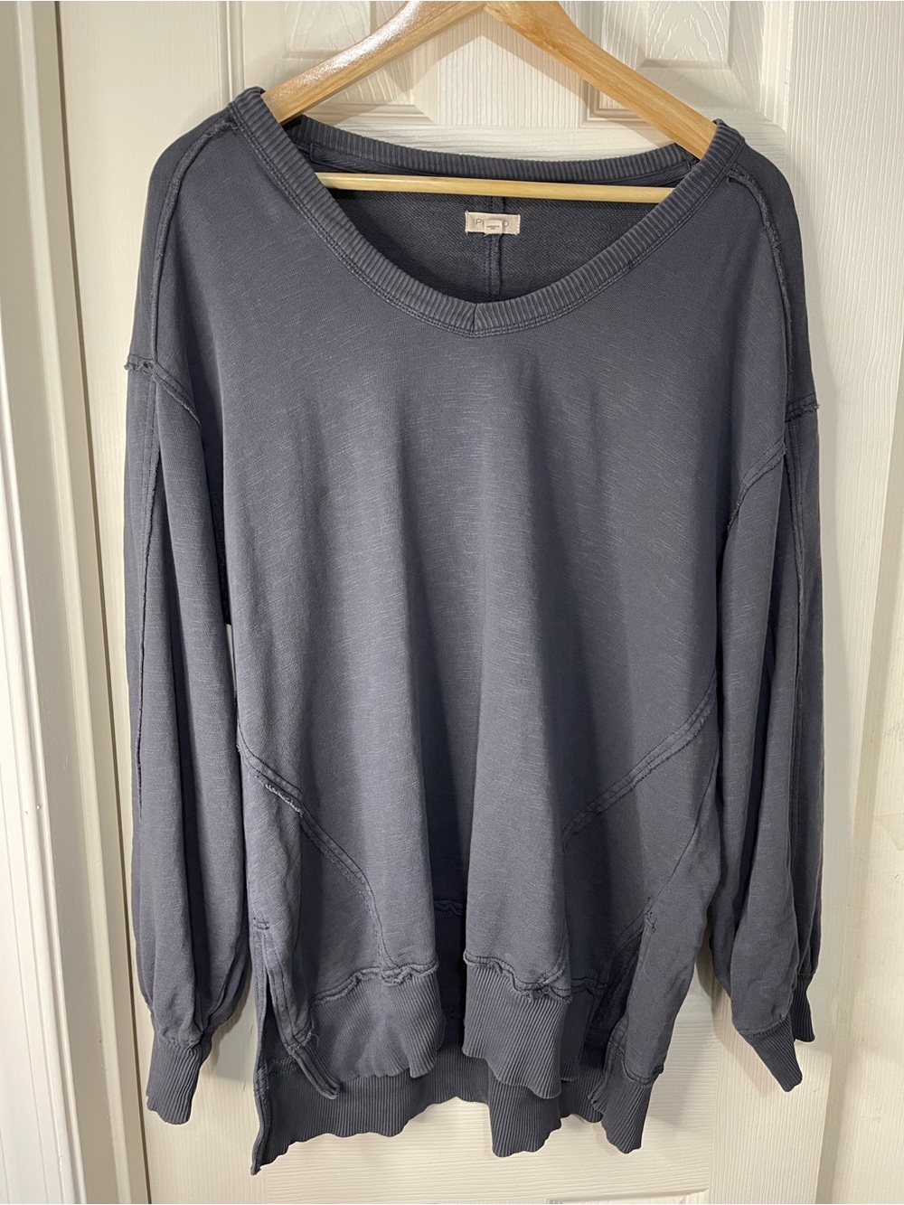 Anthropologie Pilcro 100% Cotton Oversized Raw Hem Slouchy Sweatshirt size Small - Picture 2 of 7